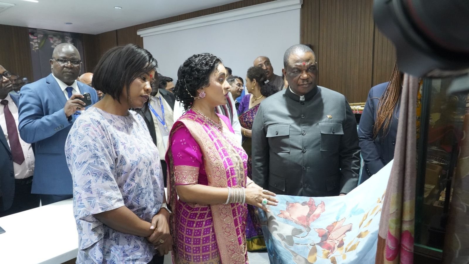 Zimbabwe Vice President welcomes Sumul and Amul to his country | Ahmedabad News