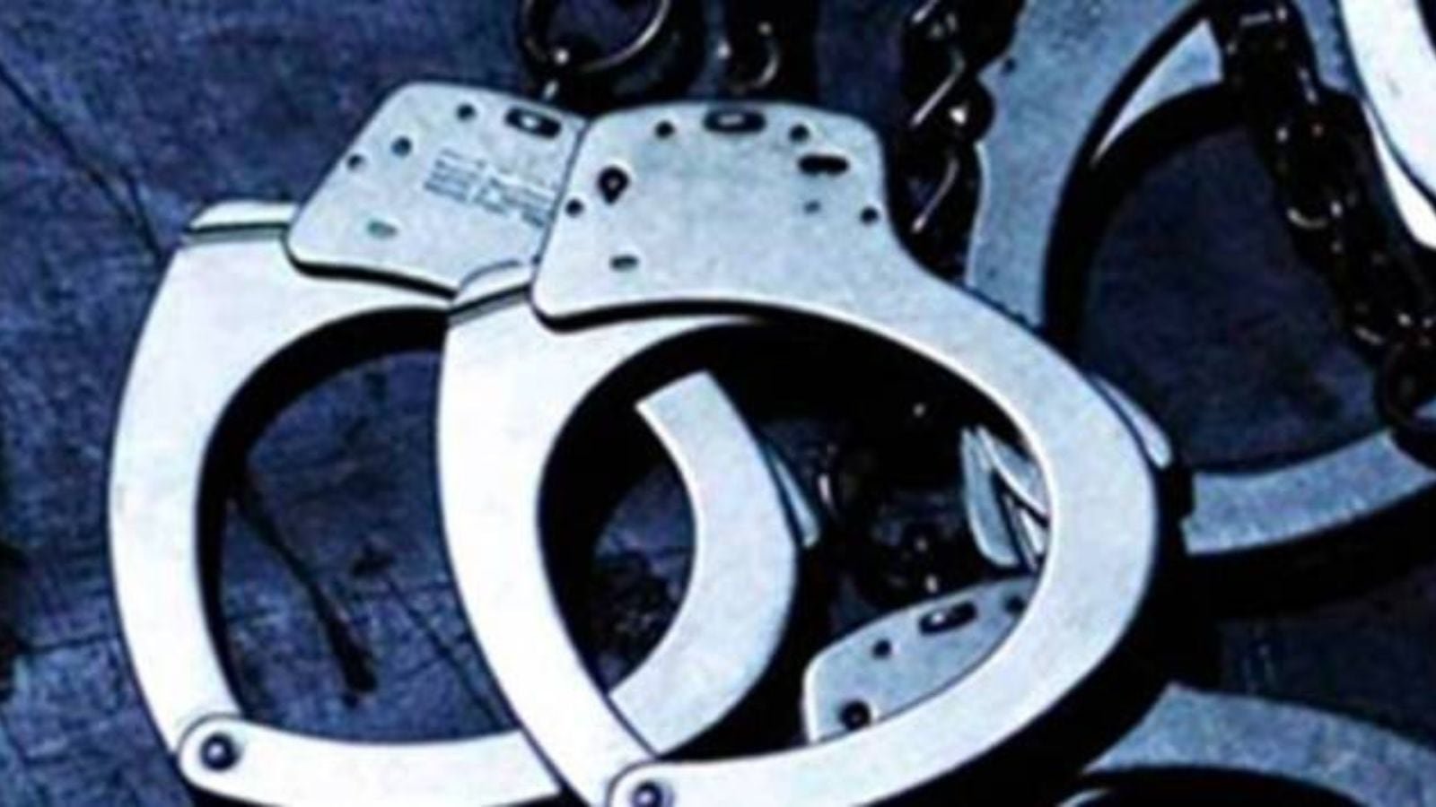 Cop held for setting wife on fire, she battles for life with 80% burn injuries | Delhi News