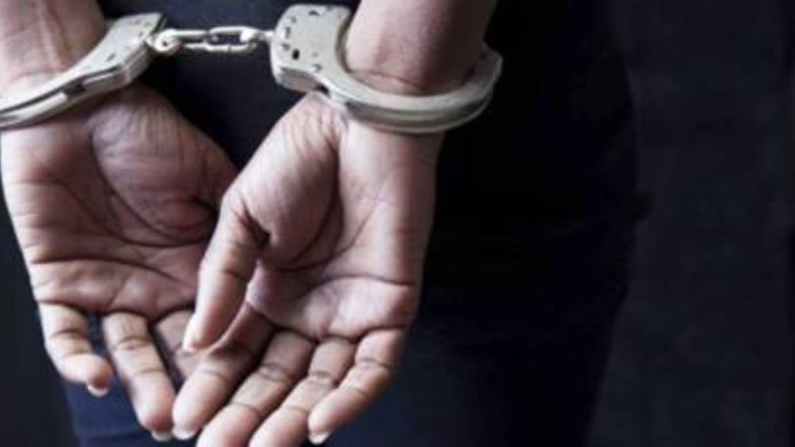 2 held from Rajasthan for duping girl of Rs 16 lakh for performing black magic | Mumbai News 2 held from Rajasthan for duping girl of Rs 16 lakh for performing black magic | Mumbai News