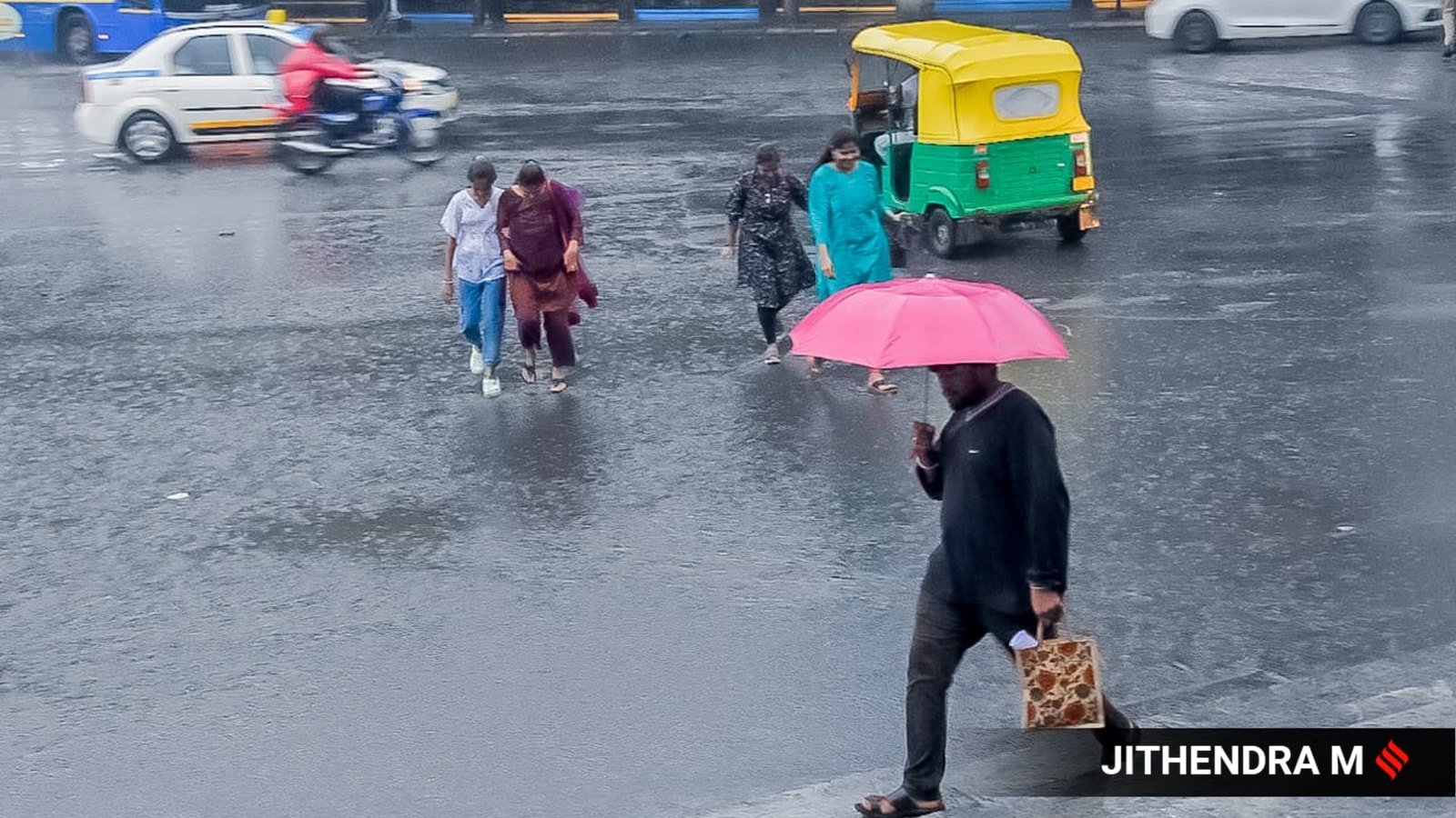 Two die of lightning as heavy rain lashes Gujarat; red alert for Devbhoomi Dwarka | Ahmedabad News