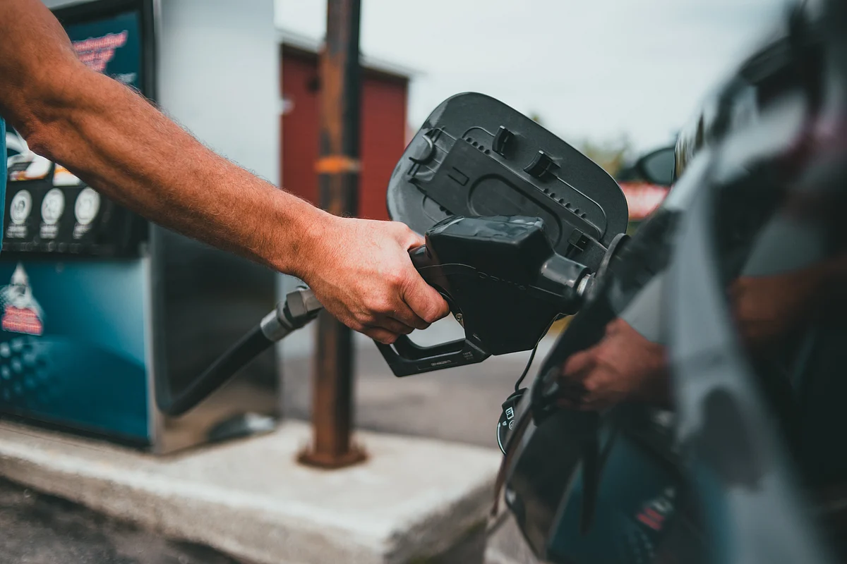 Government To Review Petrol Pump Licensing Norms