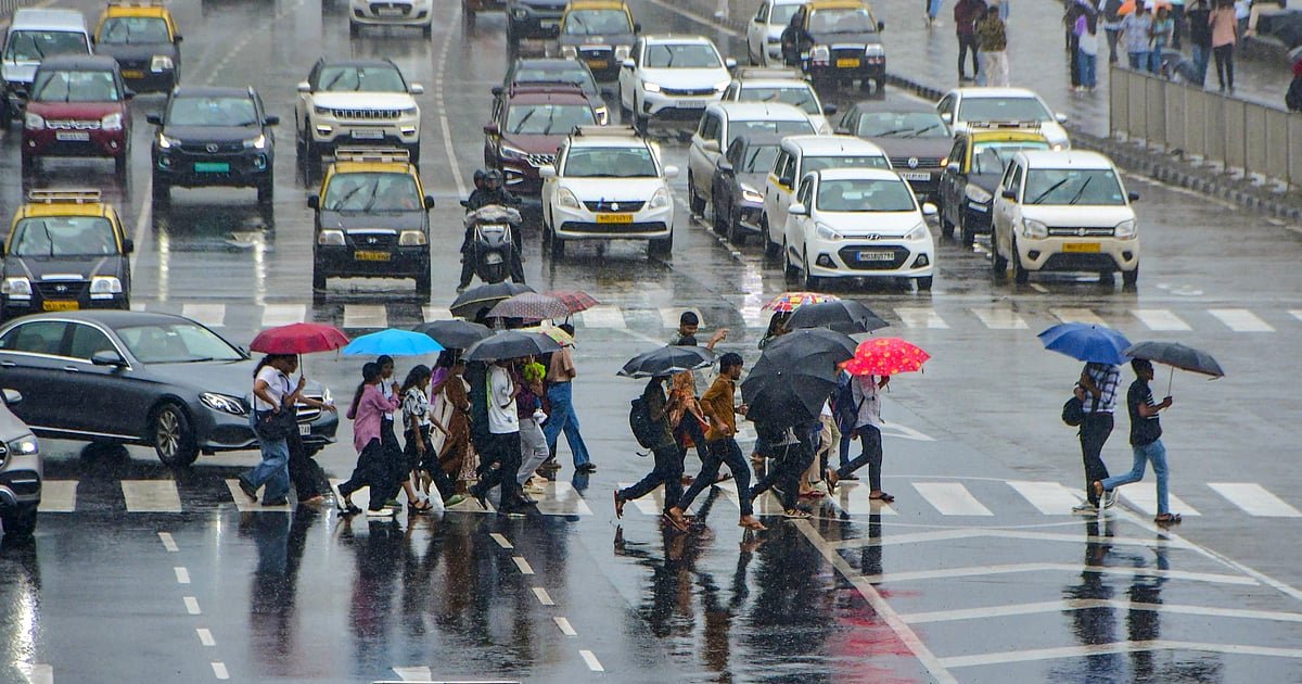 Heavy Rains In Andheri-Ghatkopar Stretch, Maratha Quota Protest Causes Traffic