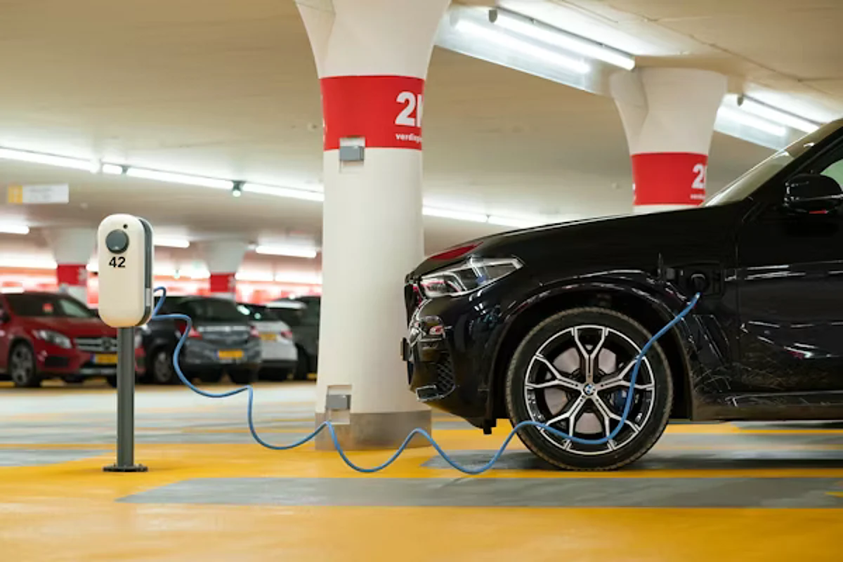 Electric Passenger Vehicle Retail Sales Jump 93% In July: FADA