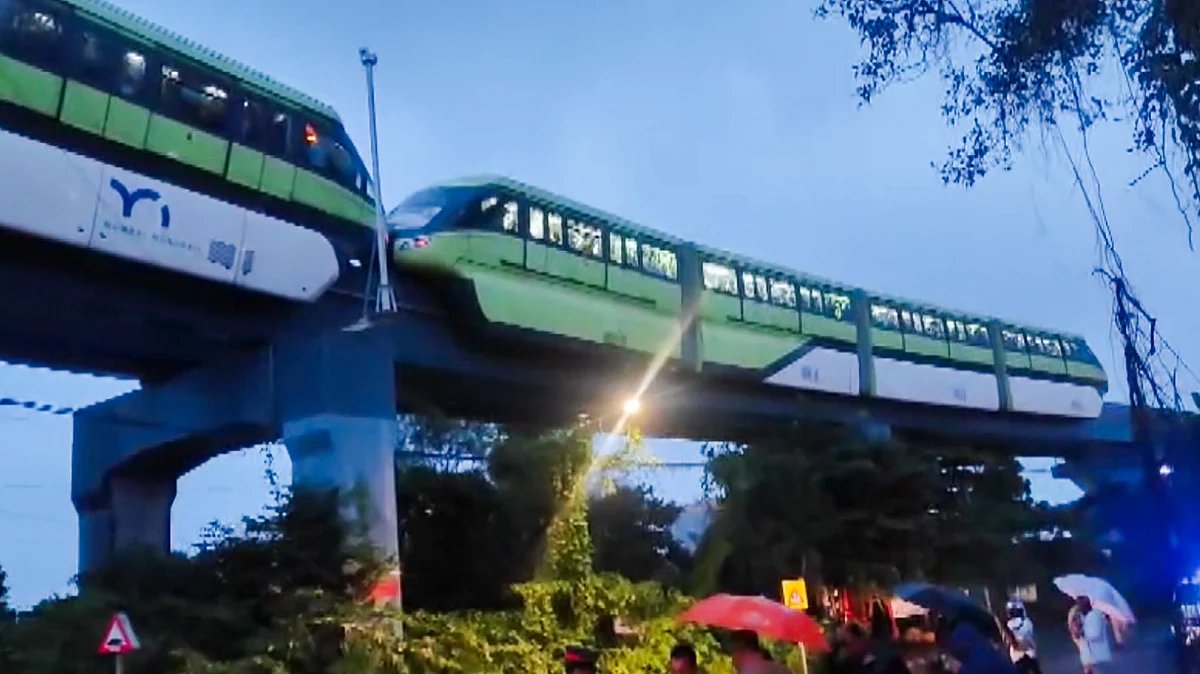 Mumbai Monorail Train Stranded Between Stations Due To Power Failure; Rescue Underway