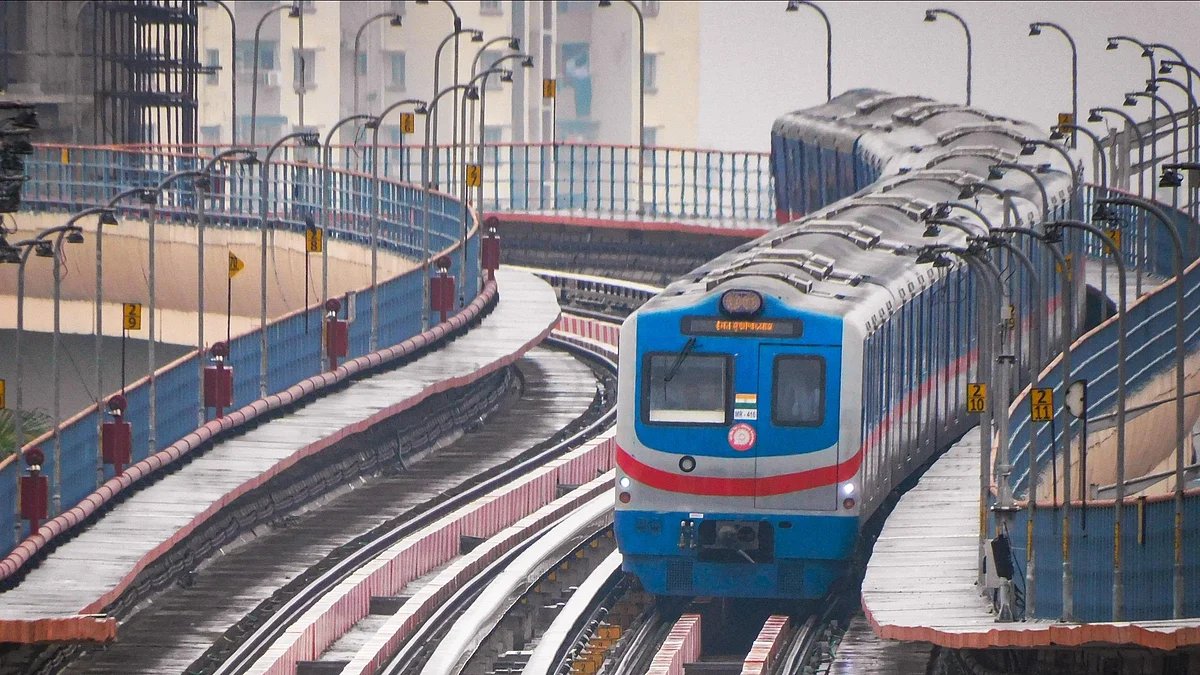 Modi Inaugurates Three New Kolkata Metro Routes