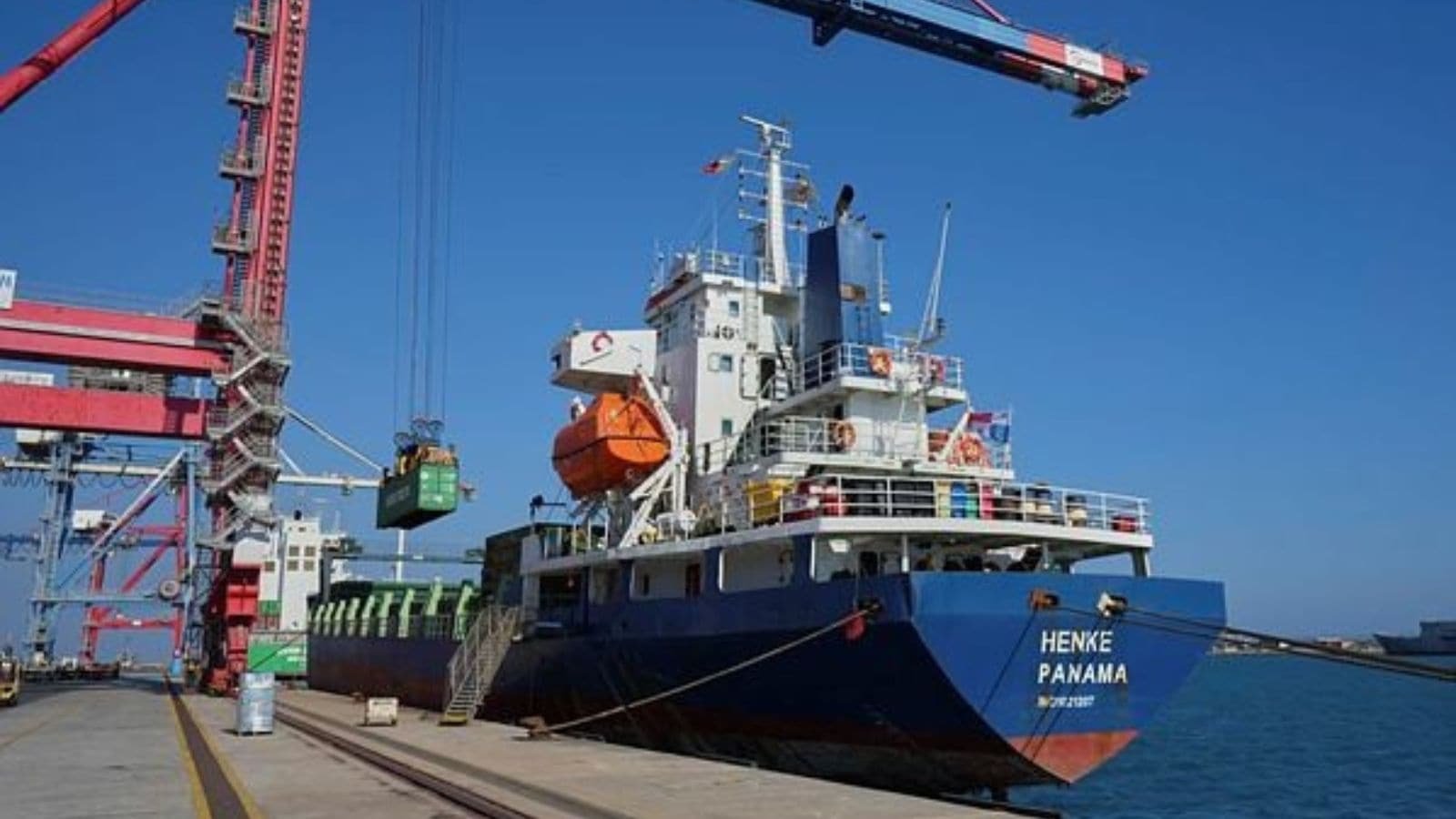 Cypriot ship loaded with food aid for Gaza nears Israeli port | World News