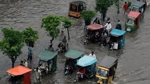 Monsoon floods in Pak claim hundreds of lives – News Today