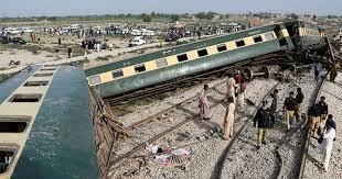 Islamabad Express derails: 30 injured – News Today