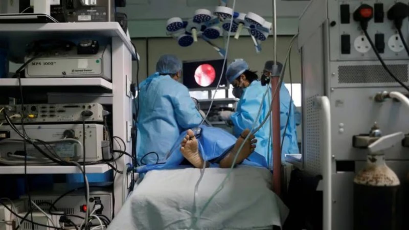 FIR against UP nursing home owner, aide as labourer alleges kidney ‘removed during surgery’ | Lucknow News