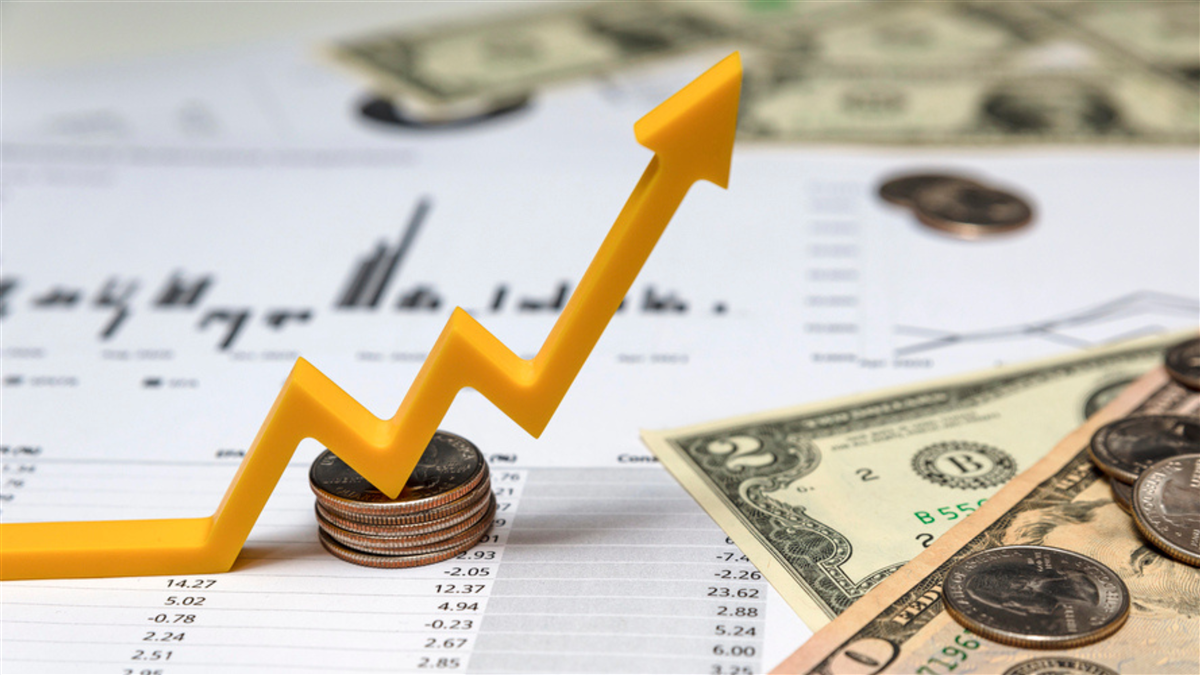SPY Looks Bullish—But IWM and TLT ETFs Offer Smart Protection