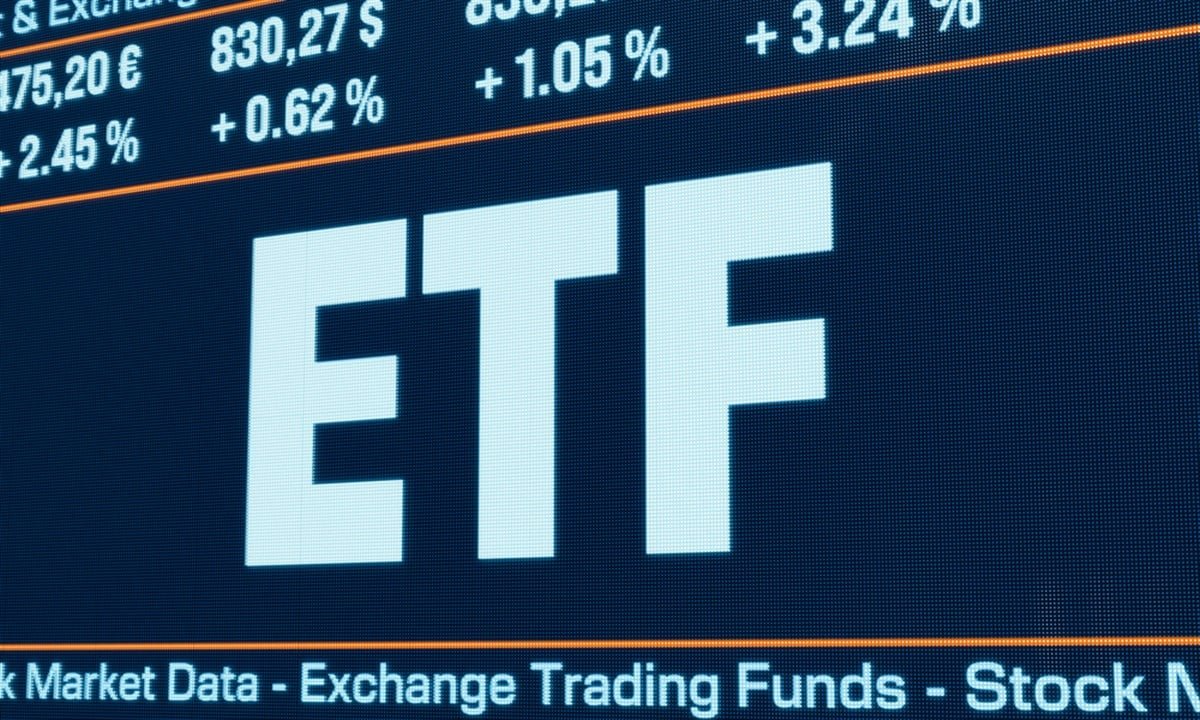 3 ETFs Riding High on Earnings: XLK, VFH, ITA