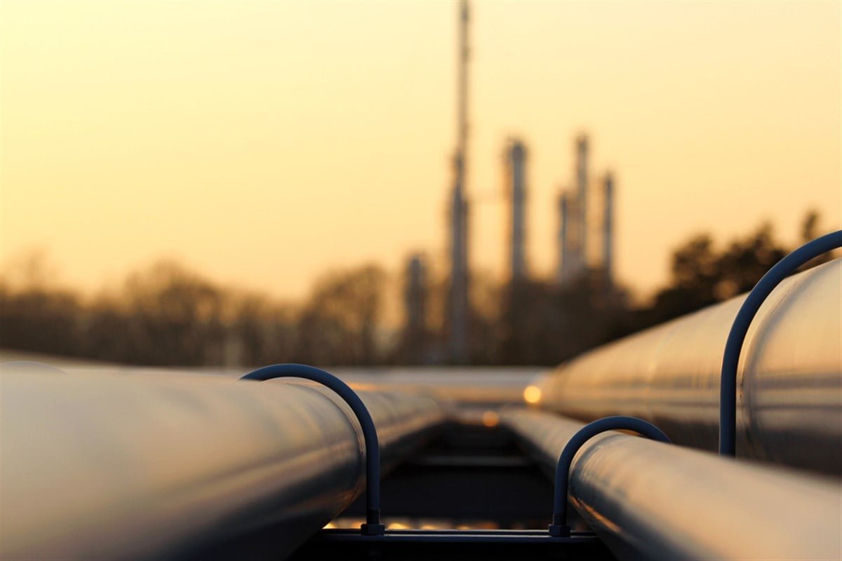XOM, CVX, and RIG Stocks: Energy’s Next Big Movers?