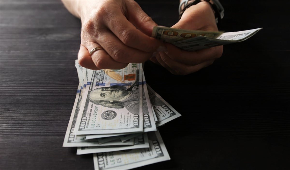 3 High-Yield Dividend Stocks Under  to Buy