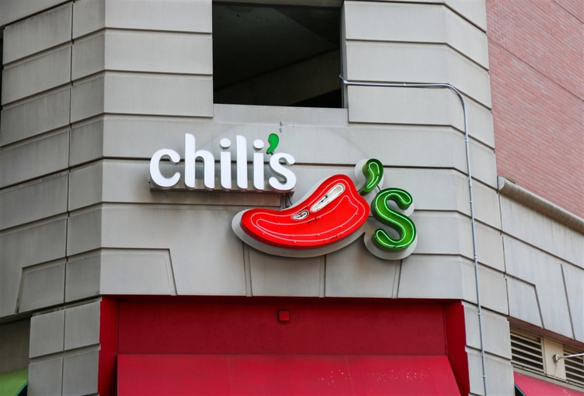 EAT Stock Pops on Strong Earnings, Same-Store Sales Growth