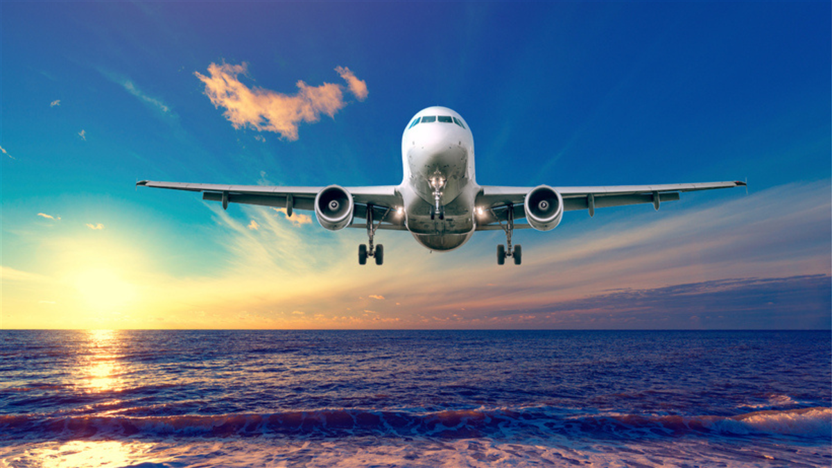 Earnings Season Puts EXPE, TCOM, UAL Stocks Back in Focus