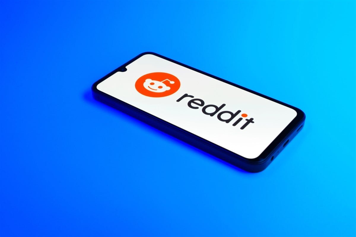 RDDT Rockets on Earnings—Is a Pullback Looming?