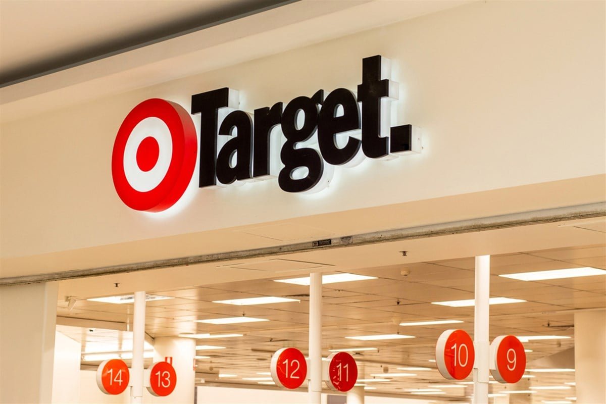 TGT Stock Turnaround Stalls Despite Earnings Beat