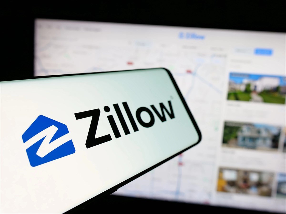 ZG Stock Rebounds as Golden Cross Flashes Buy Signal