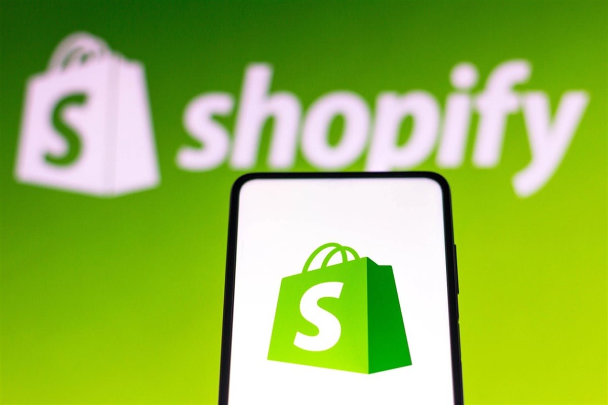 SHOP Stock Pullback Looks Like a Buy Opportunity