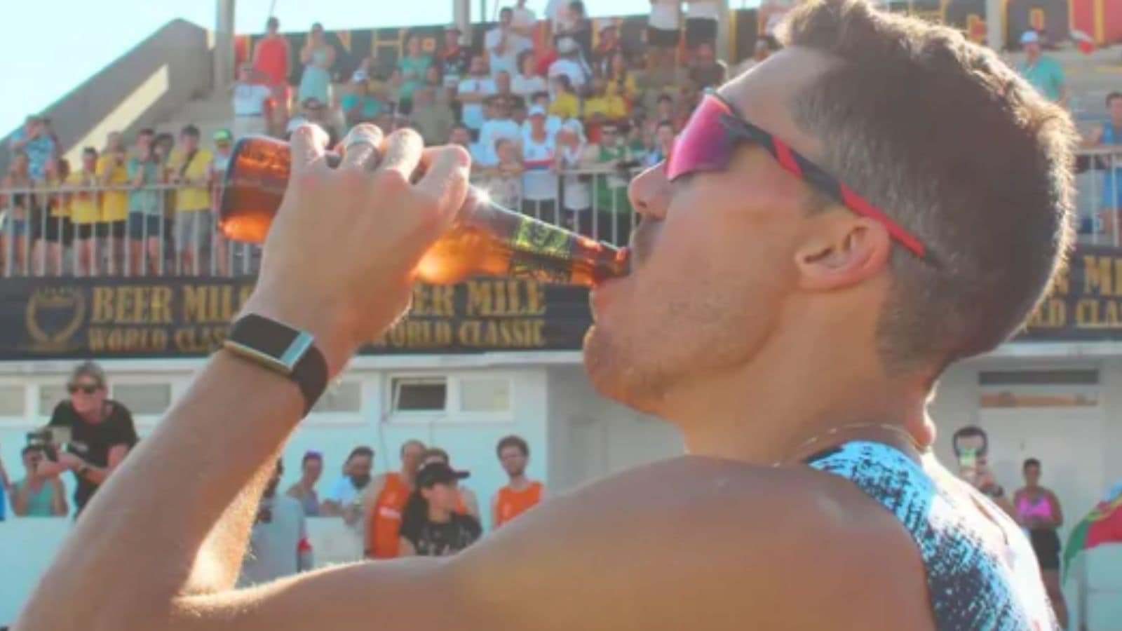 How does record holder of drinking 4 beers and running a mile, pack in everything? Great guzzle speed for all fluids is the secret | Sport-others News