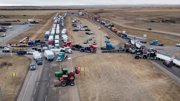 Coutts border protester handed 2-year, at-home sentence for firearms offence