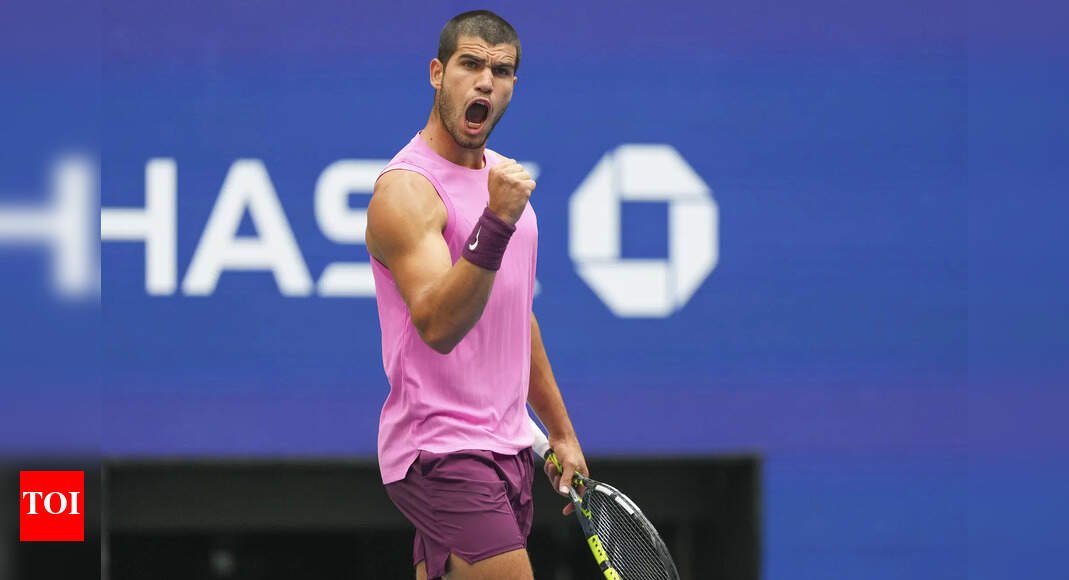 US Open 2025: Carlos Alcaraz beats Novak Djokovic to reach third straight grand slam final | Tennis News