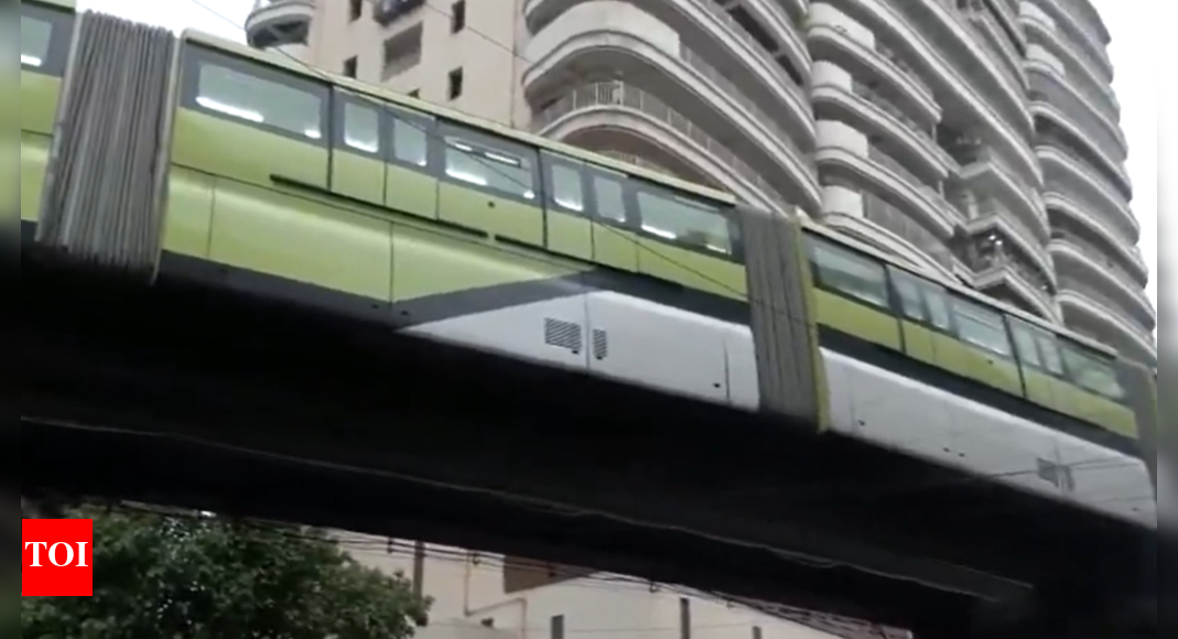 Mumbai monorail halts at Wadala due to technical glitch; passengers shifted | Mumbai News