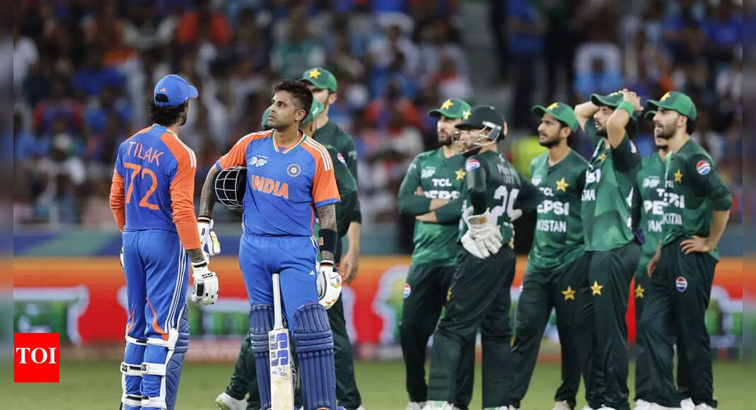 After IND vs PAK handshake drama rocks Asia Cup, India qualify for Super 4s; Pakistan on the brink of elimination | Cricket News