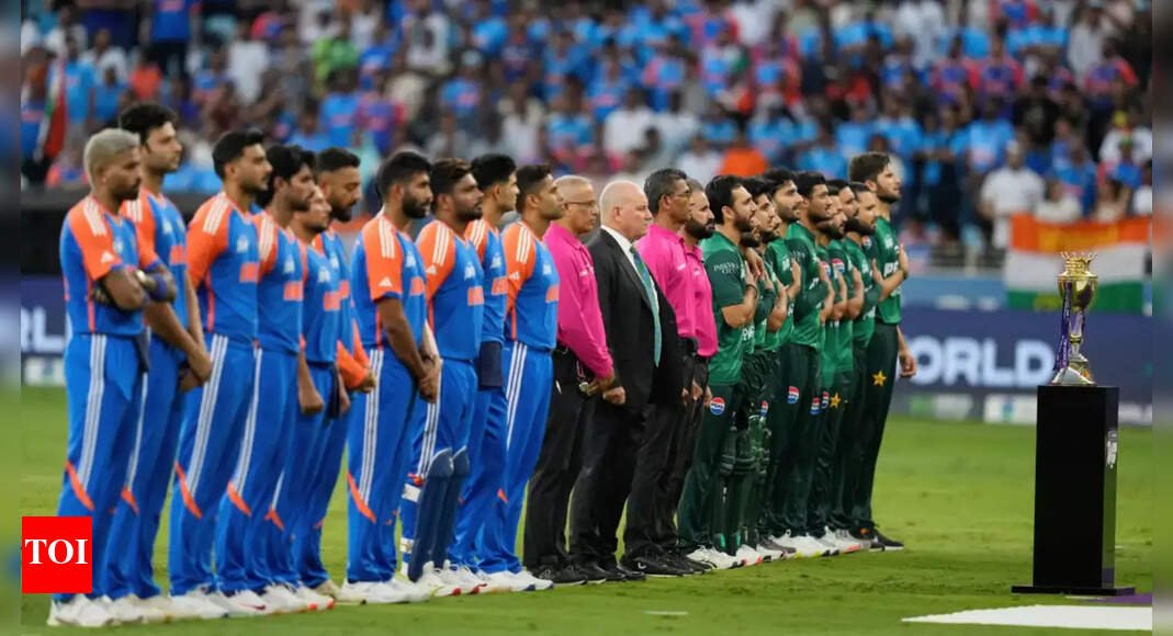 Congress MP Shashi Tharoor says India should have shaken hands with Pakistan | Cricket News