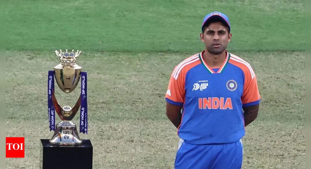 ‘Gussa ho rhe ho aap’: Suryakumar Yadav destroys Pakistani journalist after Asia Cup glory | Cricket News