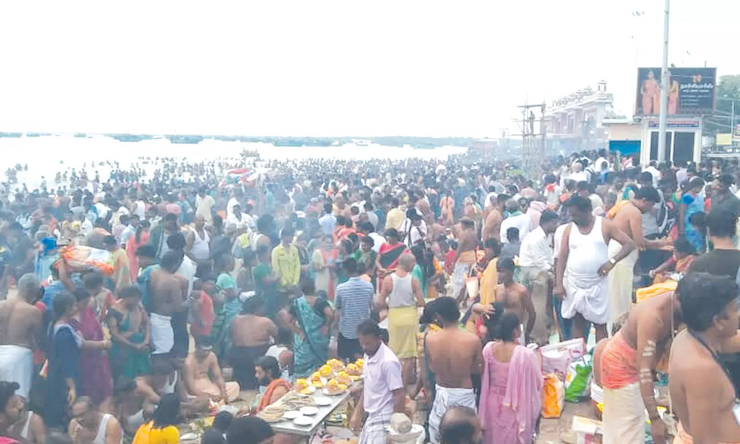 Mahalaya Amavasya: Devotees Perform Ancestral Rituals at Rameswaram – News Today