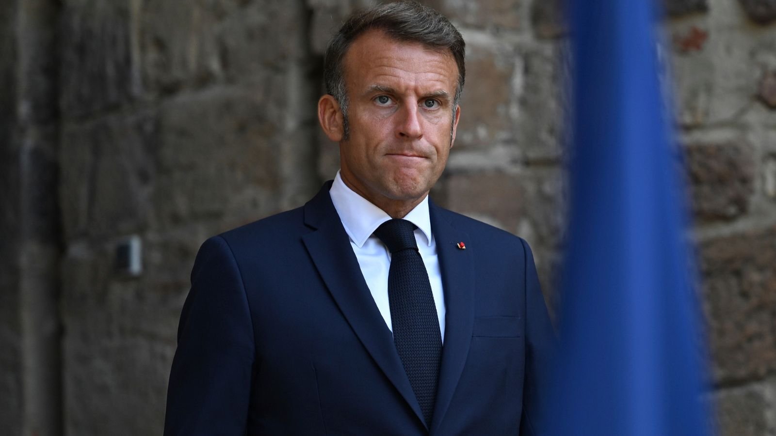 France’s Emmanuel Macron seeks new prime minister after government’s collapse | World News