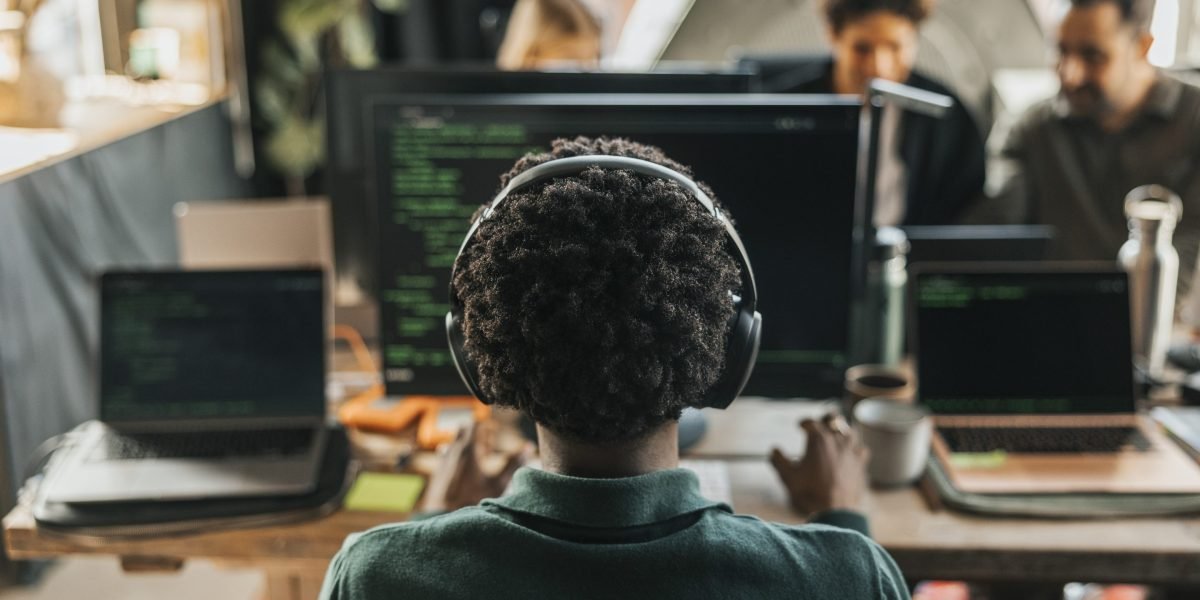 AI engineers are being deployed as consultants and getting paid 0 per hour