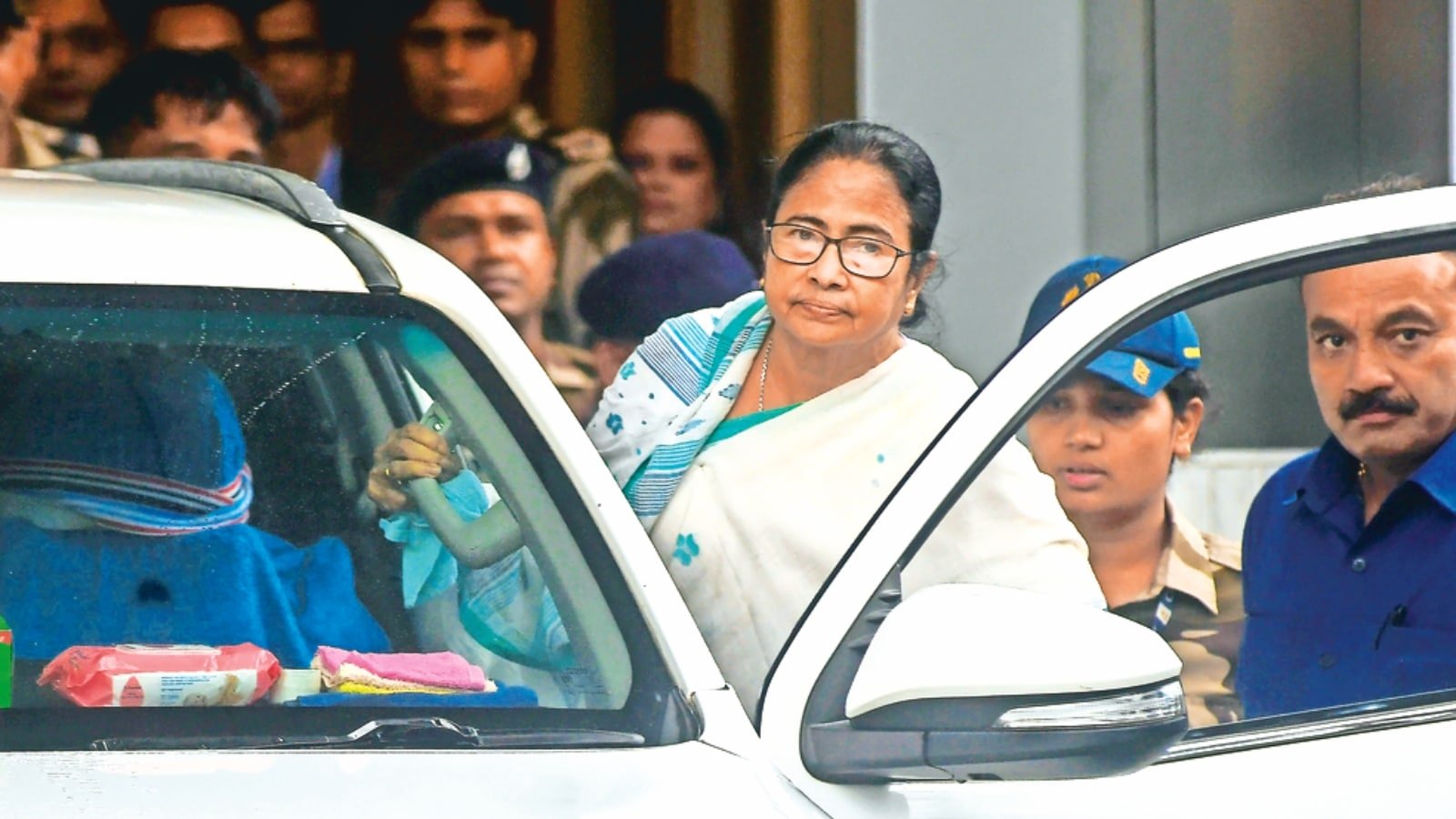 Kolkata flooding: Mamata promises job, Rs 2 lakh to kin of electrocution victims; Opp demands probe | Kolkata News