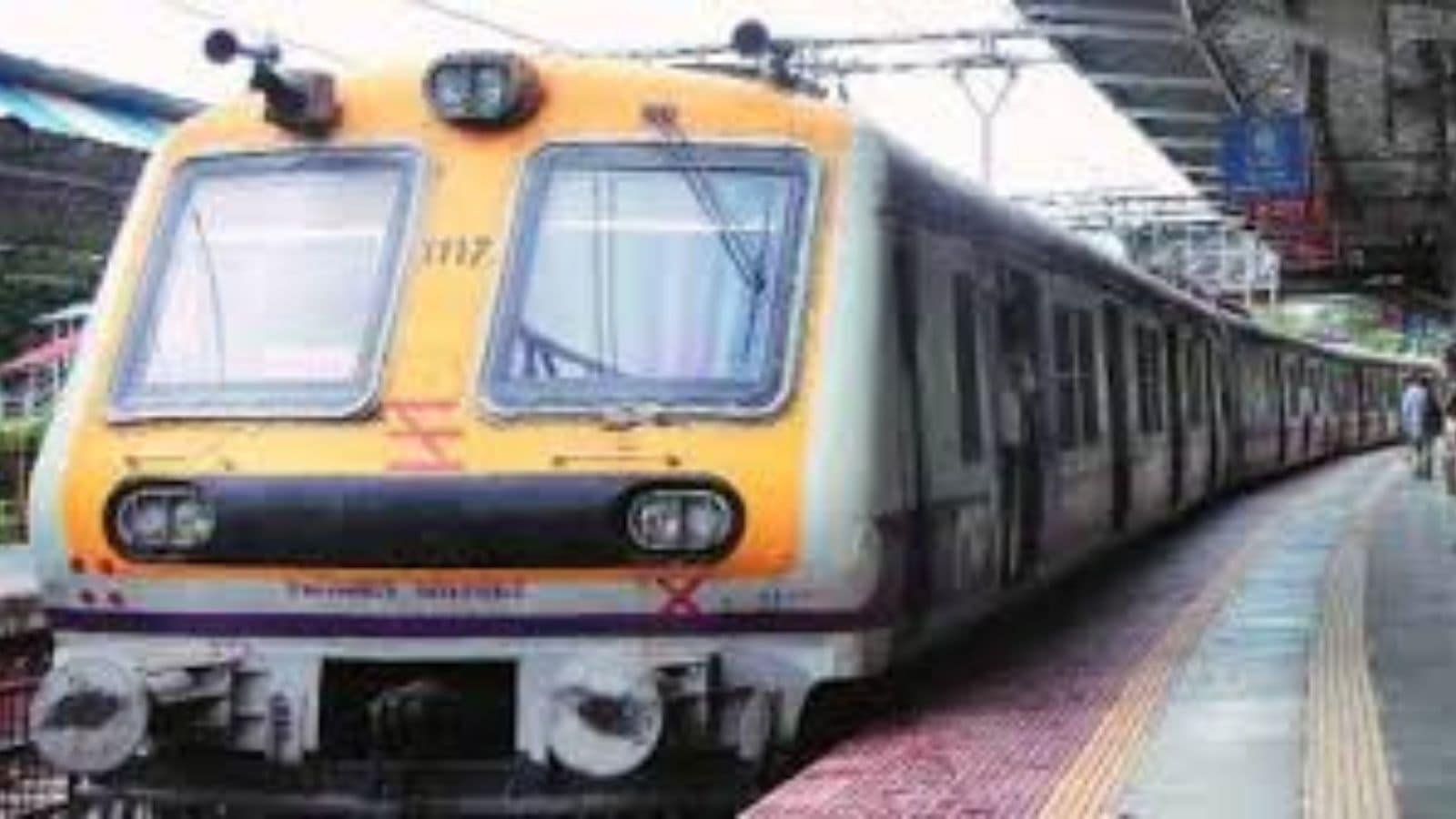 Central Railway services remain largely unaffected despite waterlogging in Mumbai’s Kurla | Mumbai News