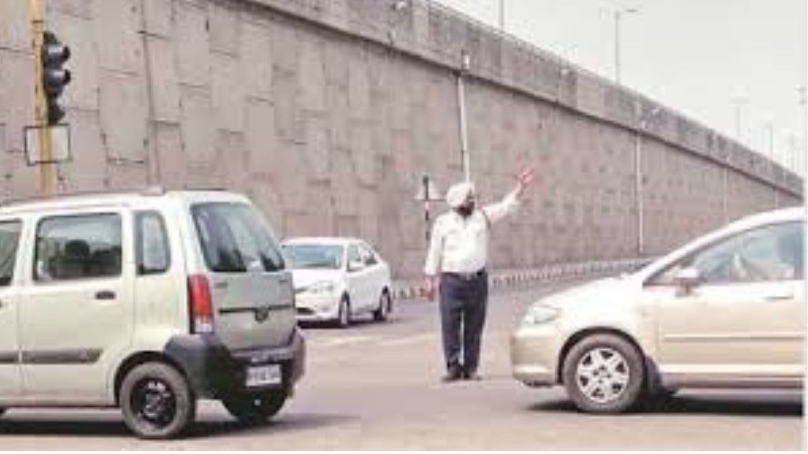 Navratra traffic advisory: Avoid Mansa Devi temple road, use Housing Board route, says Panchkula traffic police | Chandigarh News