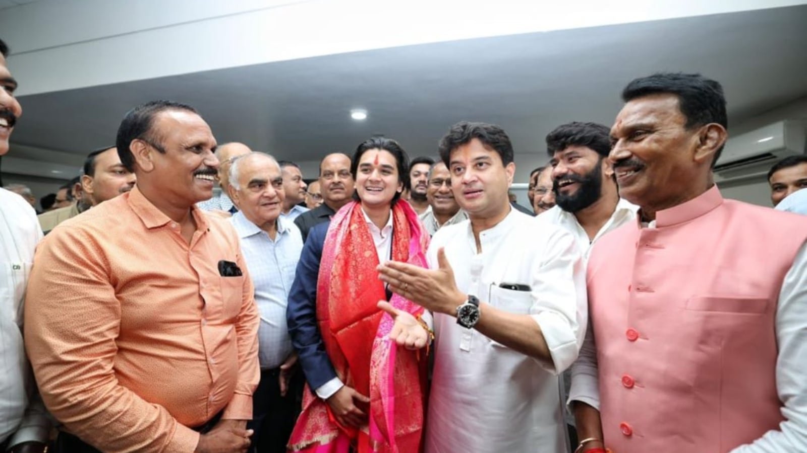 Another Scindia pads up: Mahanaaryaman becomes youngest chief of MP cricket association | Political Pulse News