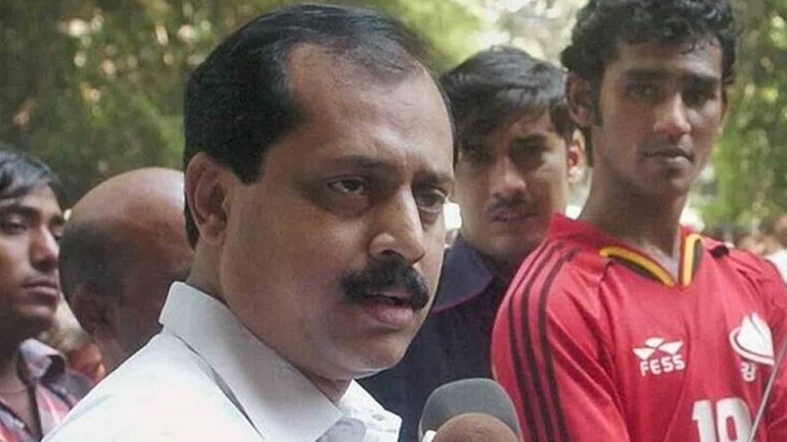 2003 ‘custodial death’ case | ‘Prosecutor not required to be guided on every petty application’: Court rejects plea by Waze | Mumbai News