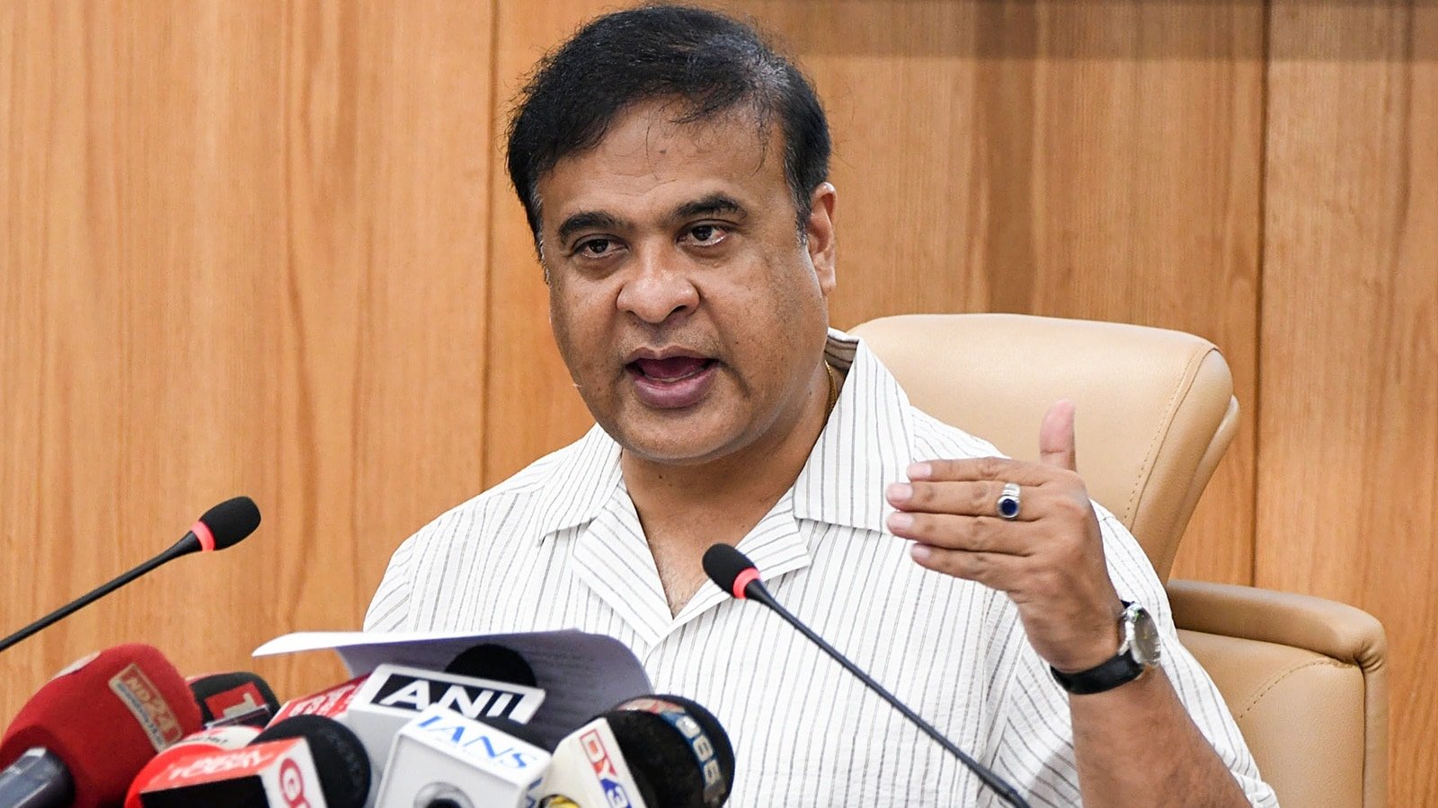 24 Bangladeshis apprehended by Assam Police, sent back: Himanta | India News