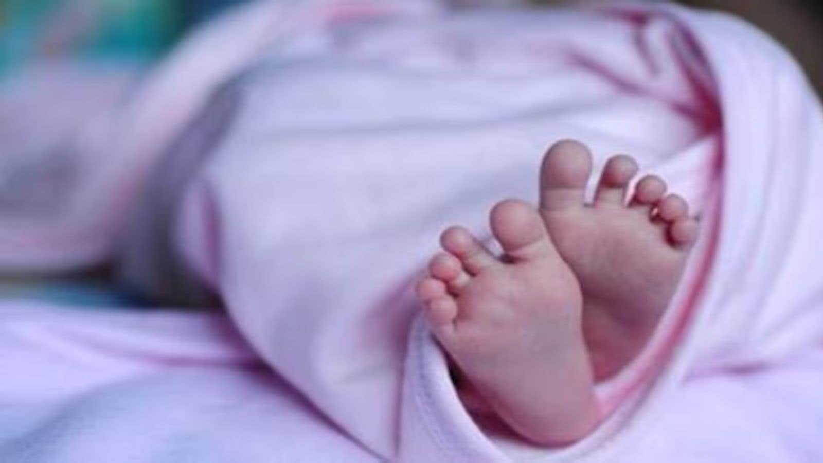 After twins, 30-year-old woman gives birth to quadruplets at Satara district hospital | Pune News