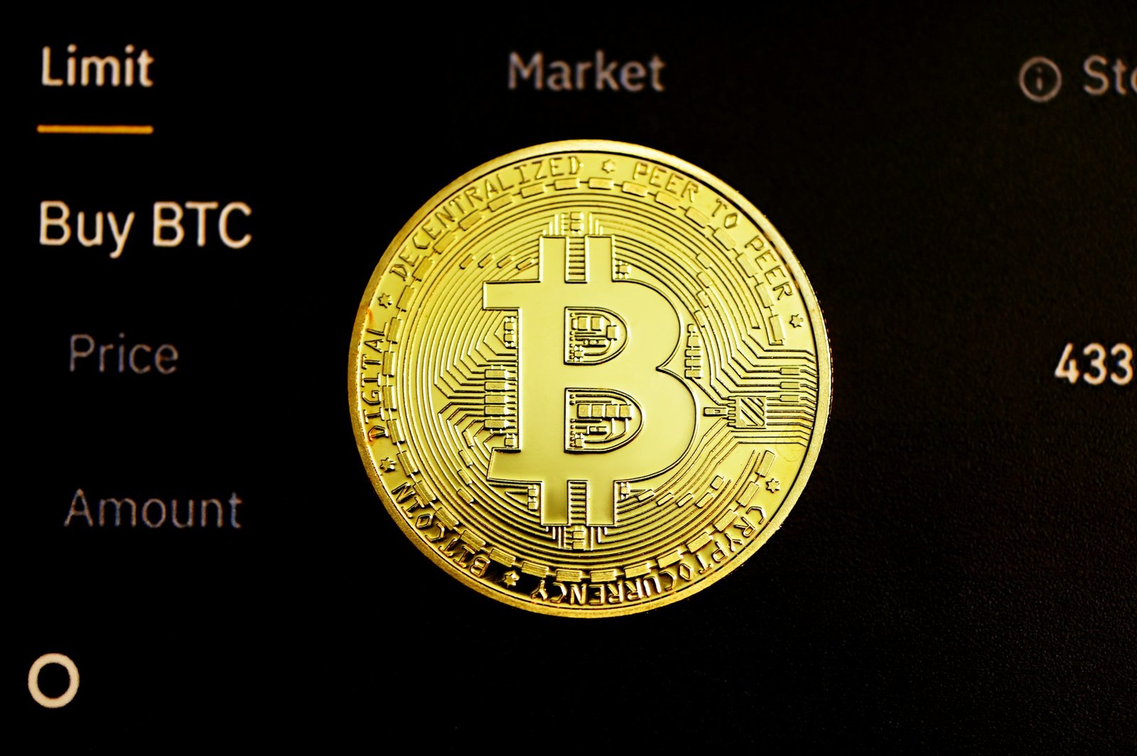 Bitcoin Holds 7,500 On Retail Support While Whales Stay Quiet