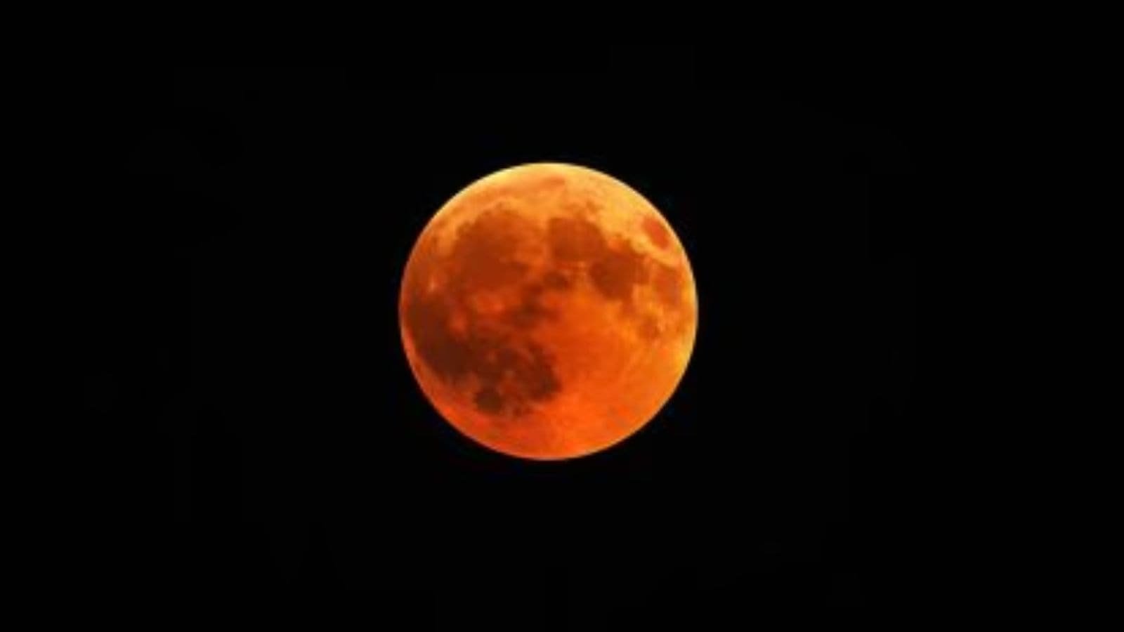 Gujarat govt organises ‘Blood Moon’ sky-watching sessions on September 7-8. Here’s all you need to know | Ahmedabad News Gujarat govt organises ‘Blood Moon’ sky-watching sessions on September 7-8. Here’s all you need to know | Ahmedabad News