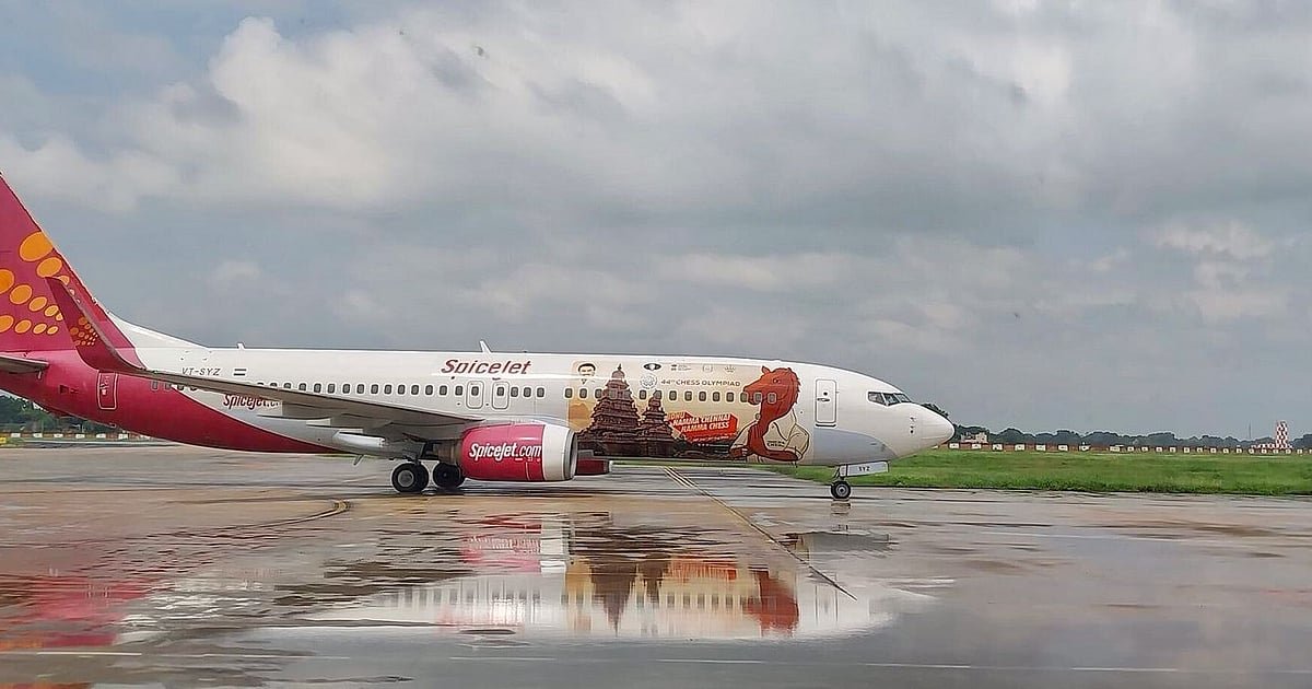 SpiceJet Shares Tumble Following Q1 Loss Of Rs 234 Cr