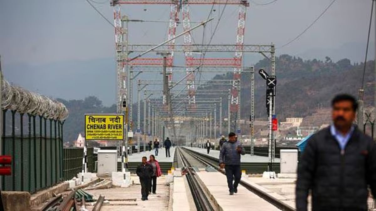 Nearly 11 Lakh Railway Employees To Get Productivity-Linked Bonus — Check Details