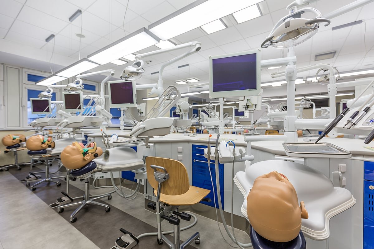 Karnataka Gets 450 Additional Medical Seats, Introduces 15% NRI Quota In Govt Colleges