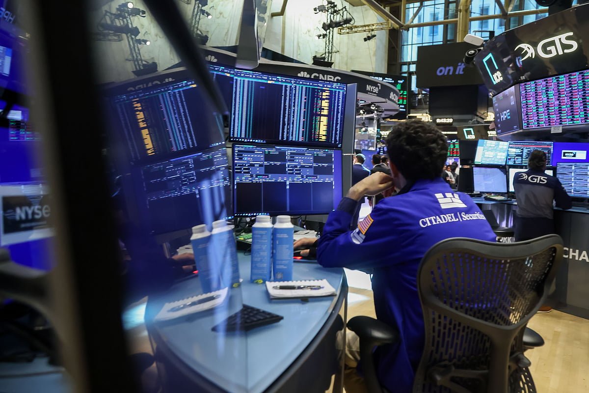 Asian Shares Rise As Japan Rallies, Dollar Gains: Markets Wrap