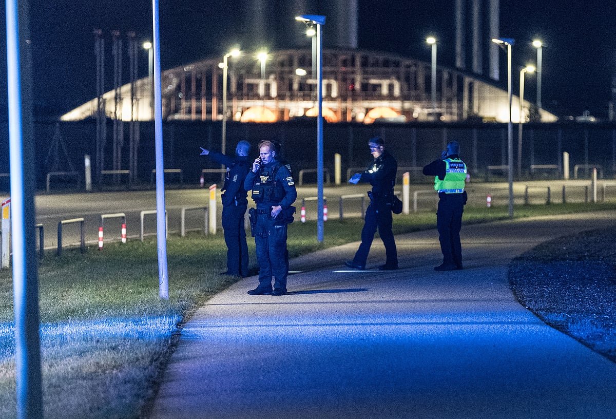 Copenhagen Airport Closed As Police Investigate Drone Activity