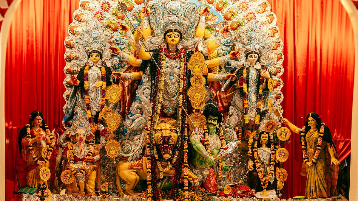 9 Must Visit Pandals In Mumbai