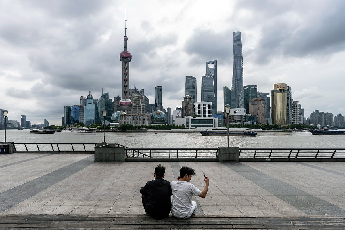 Stocks Slip on Shutdown Worries; Oil Prices Drop: Markets Wrap