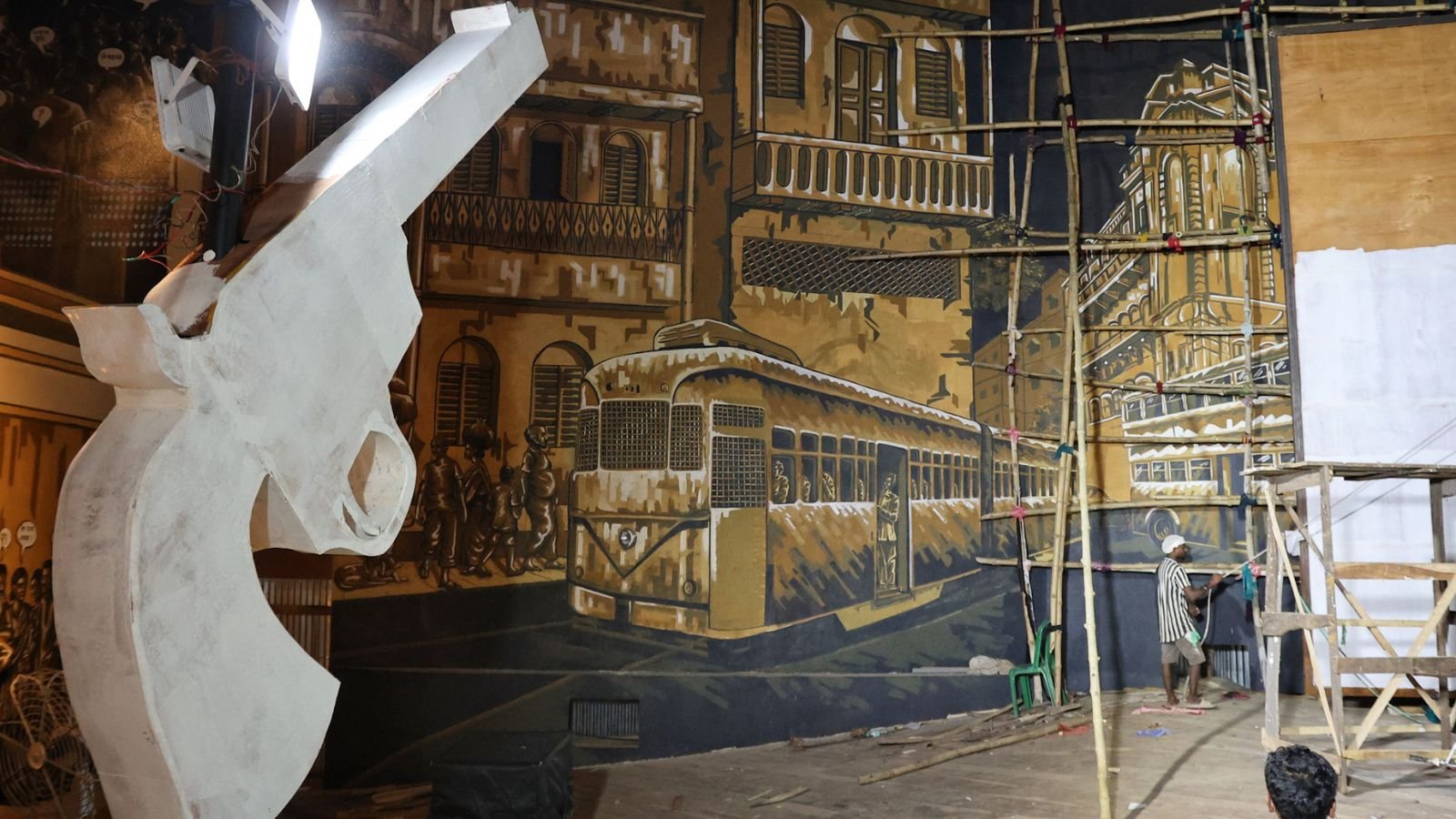 Byomkesh Bakshi meets pop art at this Kolkata Durga Puja pandal | Kolkata News